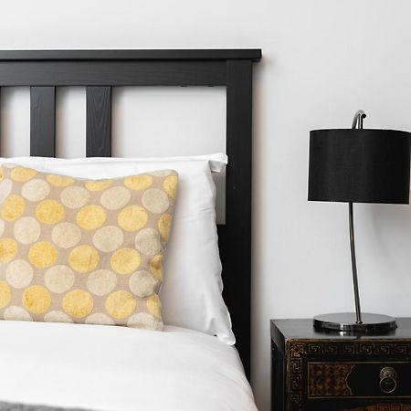Penthousestays Notting Hill - Spacious 3 Bedroom King Bed Apartment - Near Portobello Road & Kensington High Street لندن المظهر الخارجي الصورة