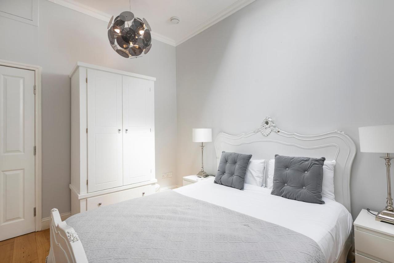 Penthousestays Notting Hill - Spacious 3 Bedroom King Bed Apartment - Near Portobello Road & Kensington High Street لندن المظهر الخارجي الصورة