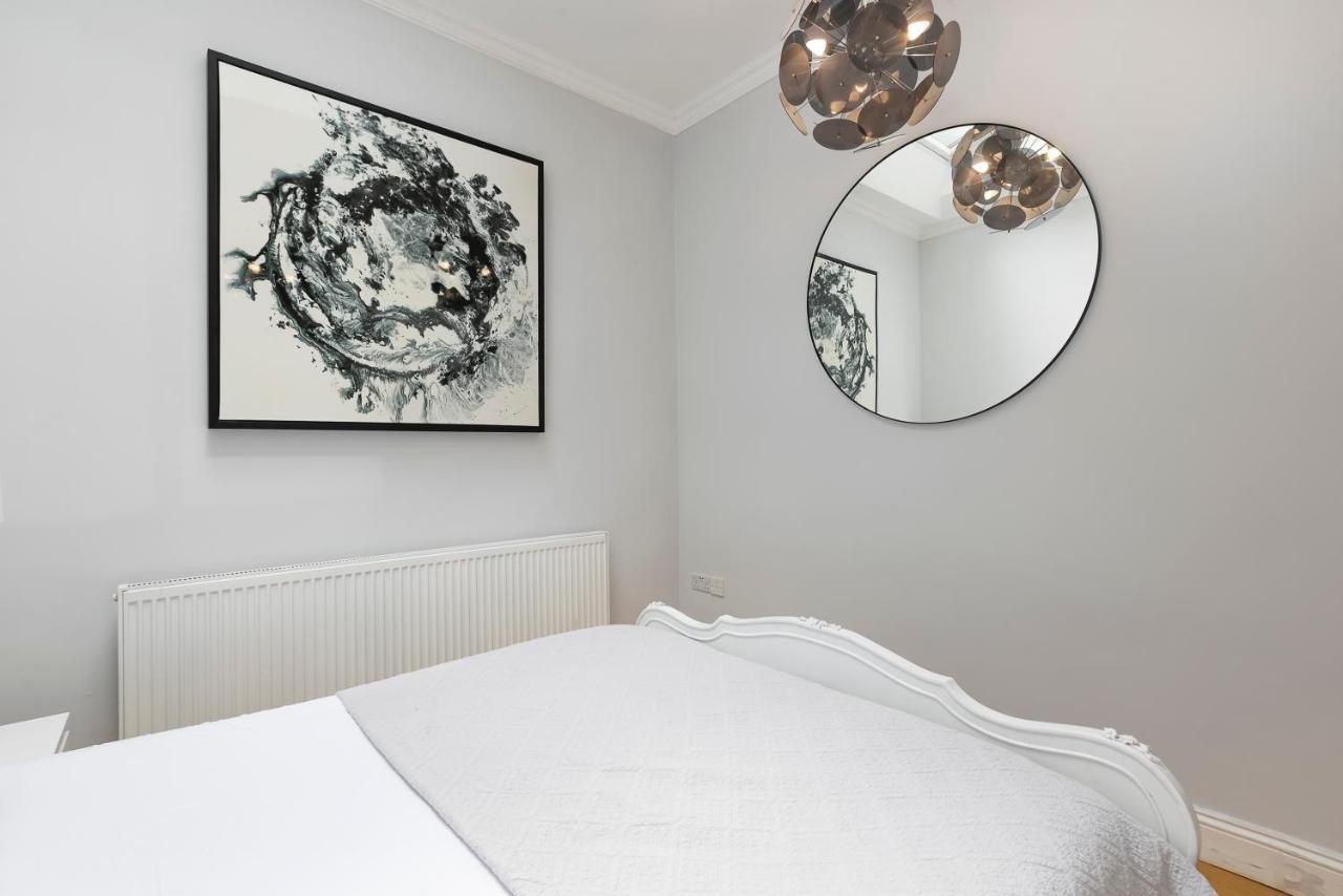 Penthousestays Notting Hill - Spacious 3 Bedroom King Bed Apartment - Near Portobello Road & Kensington High Street لندن المظهر الخارجي الصورة